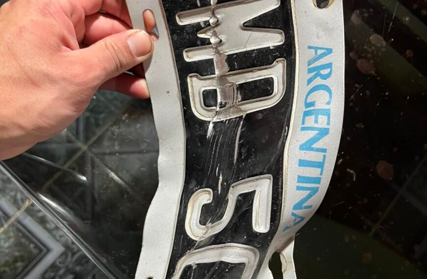 CHOCÓ A UN JOVEN QUE SALÍA DE TRABAJAR…