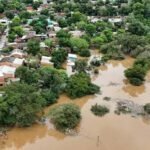 🌊🚨 EL NIÑO NO DA TREGUA: EL AGUA ESTÁ A 40 CENTÍMETROS DE LAS CASAS Y FAMILIAS PIDEN AYUDA EN CHACO